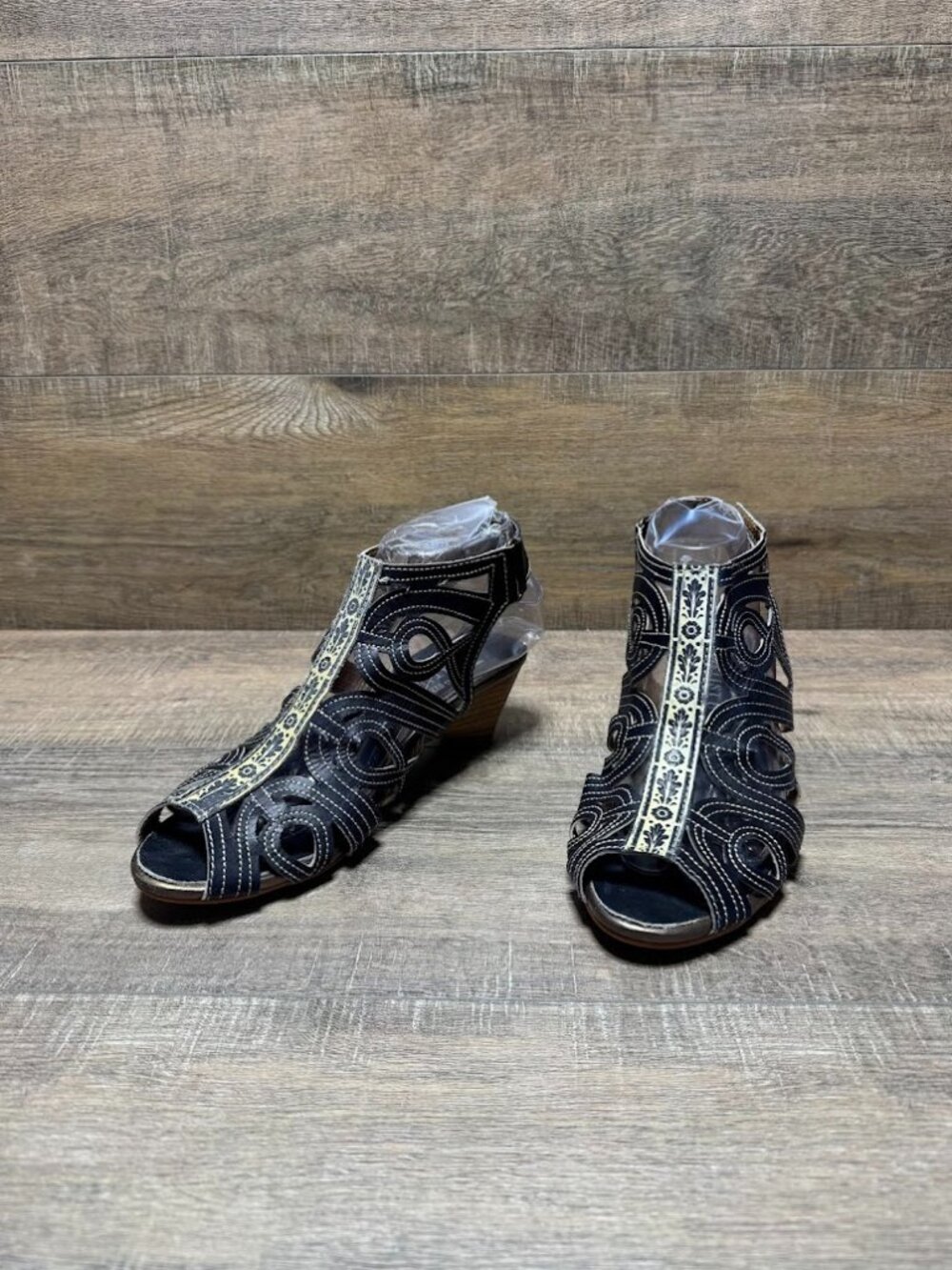 Spring Step Flourish Black Gladiator Slingback Heels Women's Size EU 38